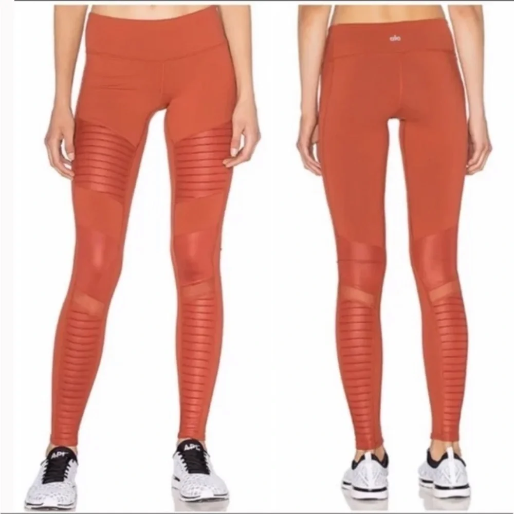 alo Yoga High-Rise Moto Legging Rust Burnt‎ Orange Small